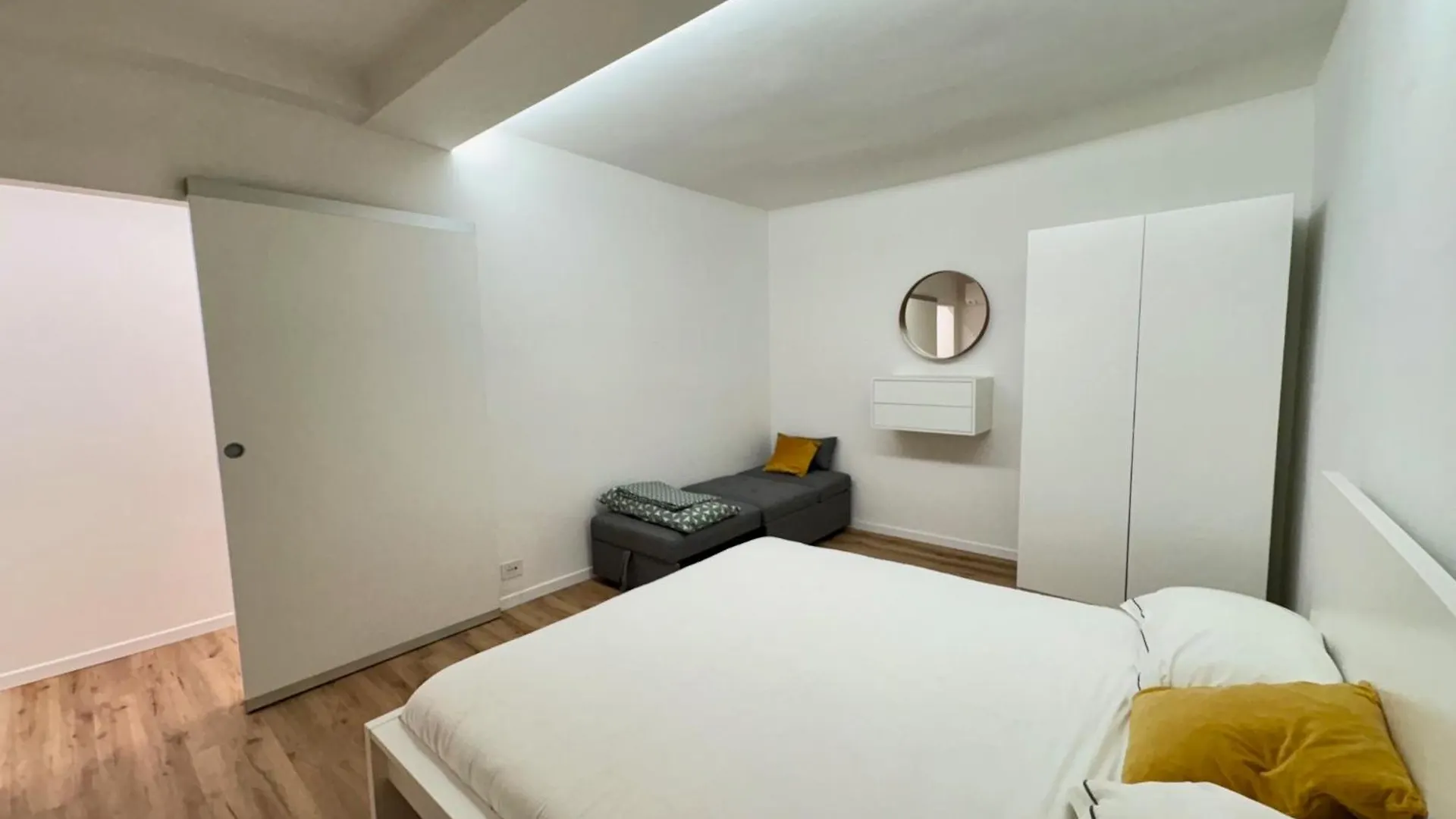 Central Elegant Apartment In Verona